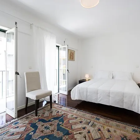 Apartment Premium With Terrace Near The River