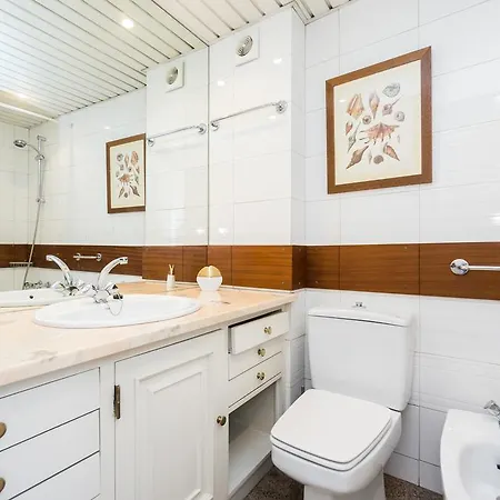 Apartment Premium With Terrace Near The River *