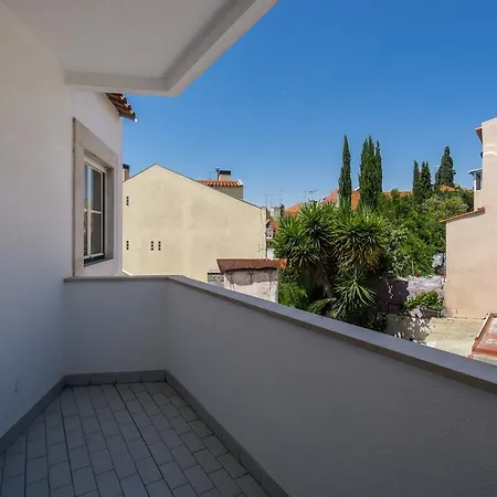 Apartment Premium With Terrace Near The River *